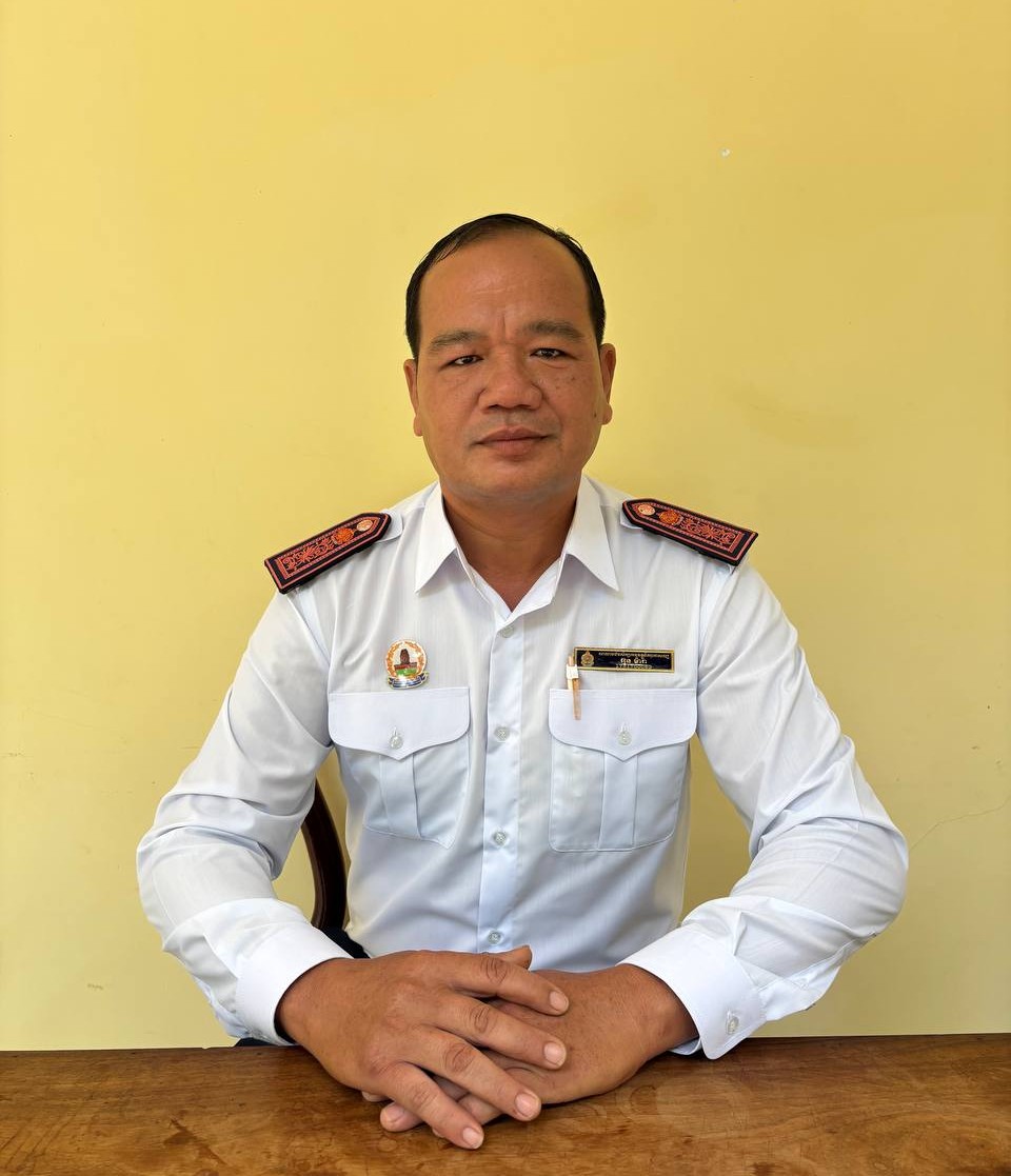 លោក អ៊ុន ម៉ារ៉ា