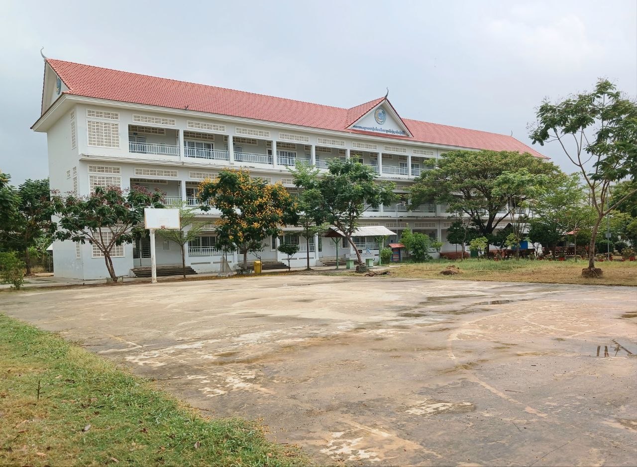 សាលាបឋមសិក្សាអនុវត្តន៍ ហ៊ុន សែន ខេត្តព្រៃវែង  - កម្រងរូបភាព - 2