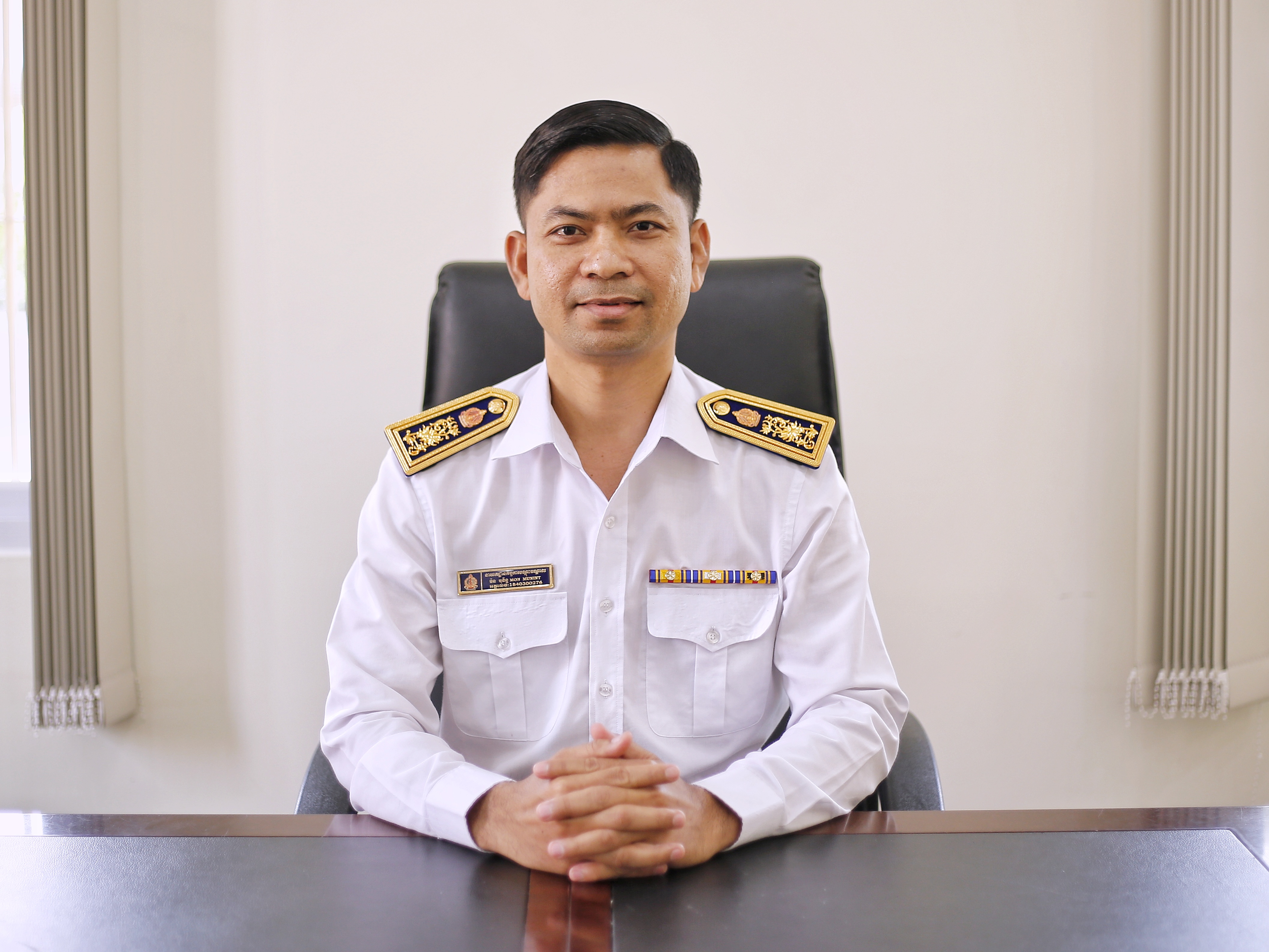 លោក ម៉ម មុនិន្ទ