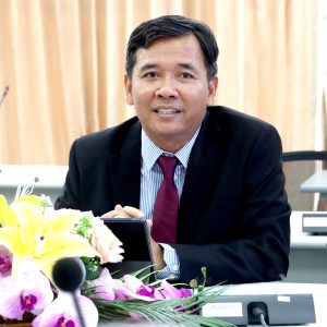 ឯកឧត្តមសាស្រ្តាចារ្យបណ្ឌិត ប៉ូ គឹមថូ
